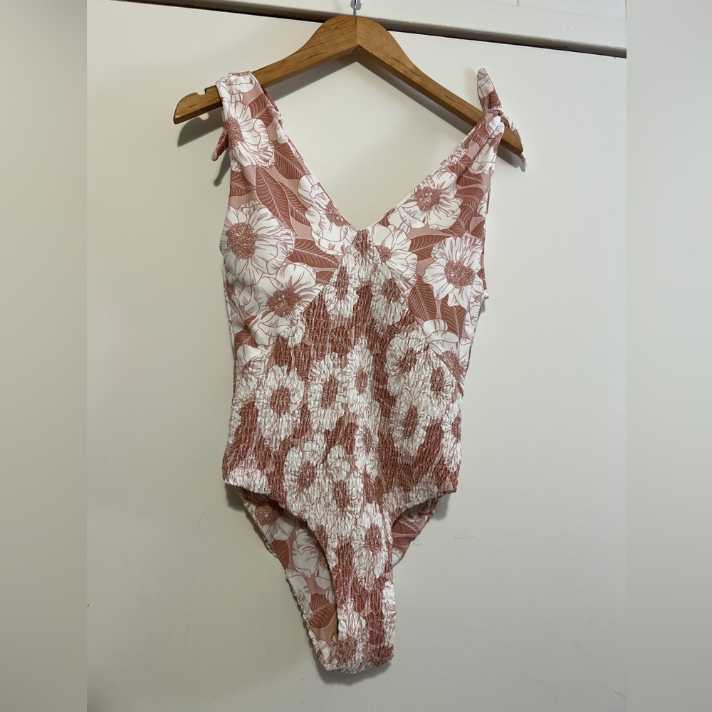 Citrine Swim Resort Magnolia Bathing Suit Pink White ONE PIECE Swim Floral $198